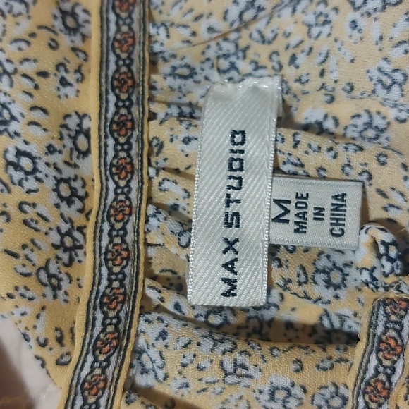 Max Studio Floral Print Top - Yellow and Blue - Picture 7 of 9